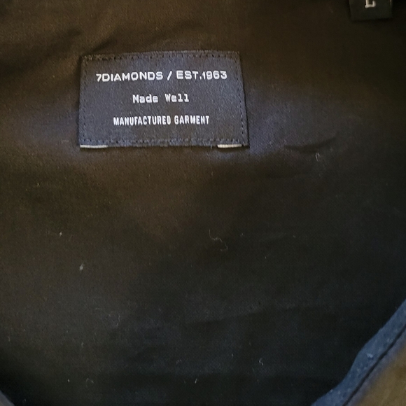 7 Diamonds Black Short Sleeve Shirt with Abstract Floral Design - Picture 6 of 6